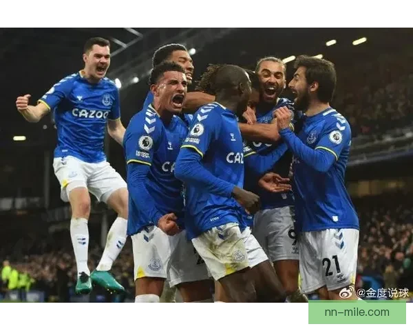 埃弗顿主场大胜伯恩利 保级压力暂时得到缓解