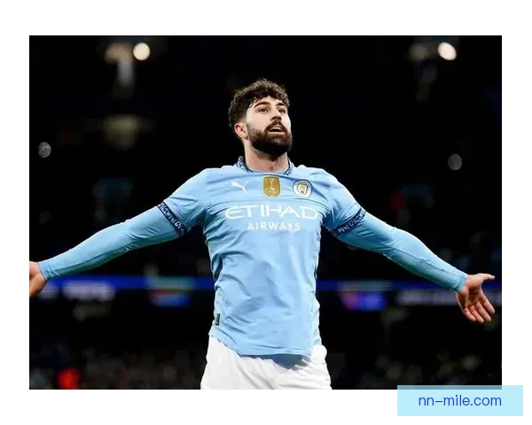 格瓦迪奥尔创纪录加盟曼城赛季末连连远射显锋芒