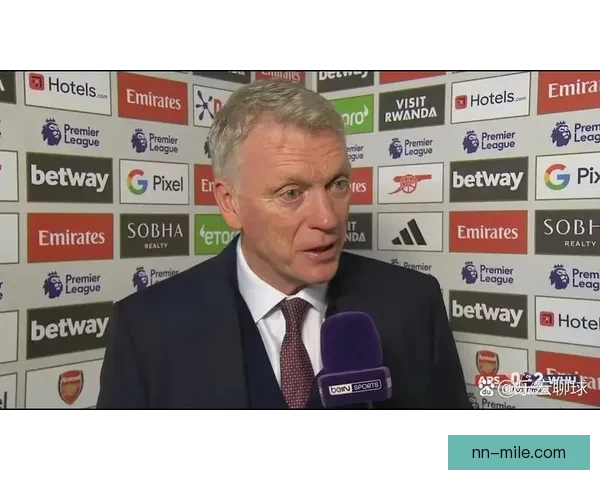 莫耶斯告别西汉姆开启新篇章 球迷回顾其辉煌执教历程 莫耶斯告别西汉姆开启新篇章 球迷回顾其辉煌执教历程